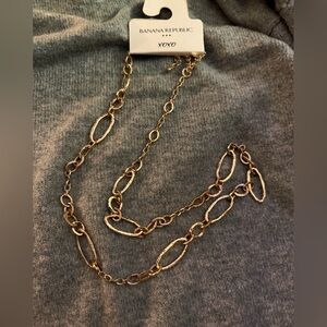 Banana Republic Elegant Gold Oval Link Necklace